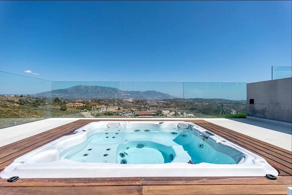 Апартаменти Casa Cerro Azul In La Cala Hills Club Sitio de Calahonda Екстер'єр фото